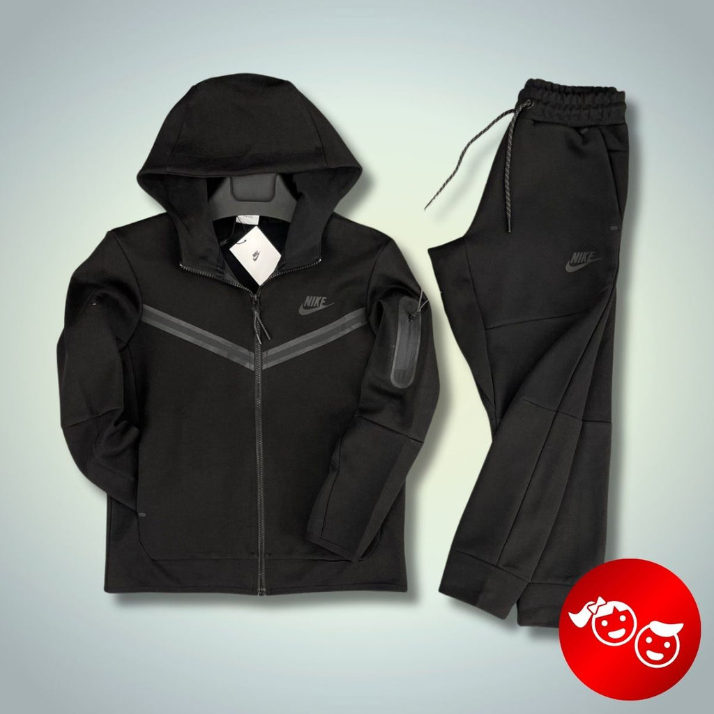Nike Tech Fleece gyerek tréningruha, fekete. Prémium minőség
