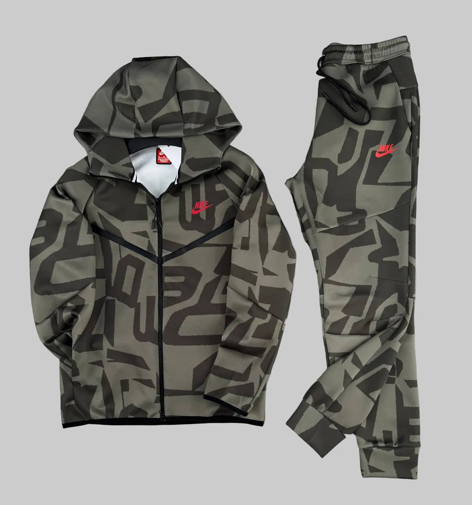 Nike Tech Fleece férfi melegítő, olívazöld barna mintákkal