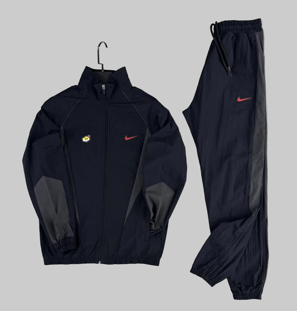 Nike férfi melegítő szett, fekete és szürke – vízlepergető anyag