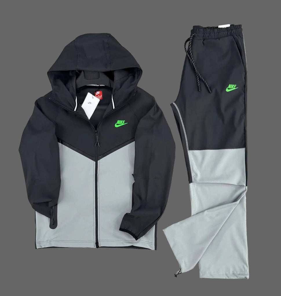 Férfi Nike melegítő, grafit és szürke színben