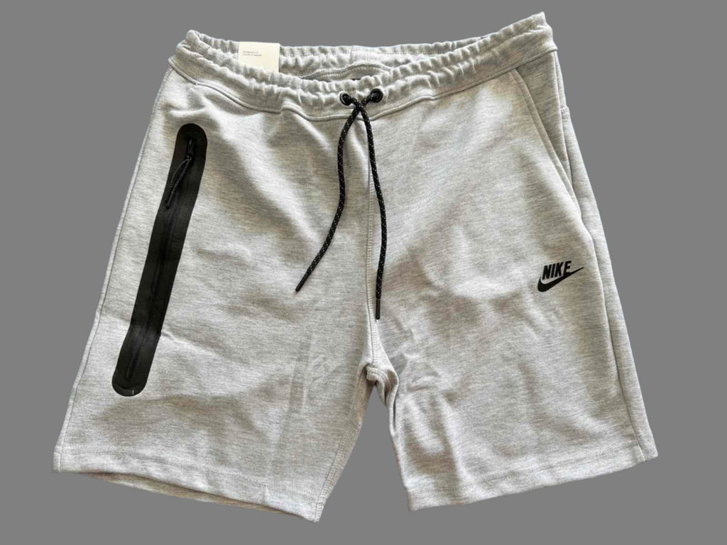 Nike Tech Fleece férfi rövidnadrág, klasszikus szürke.